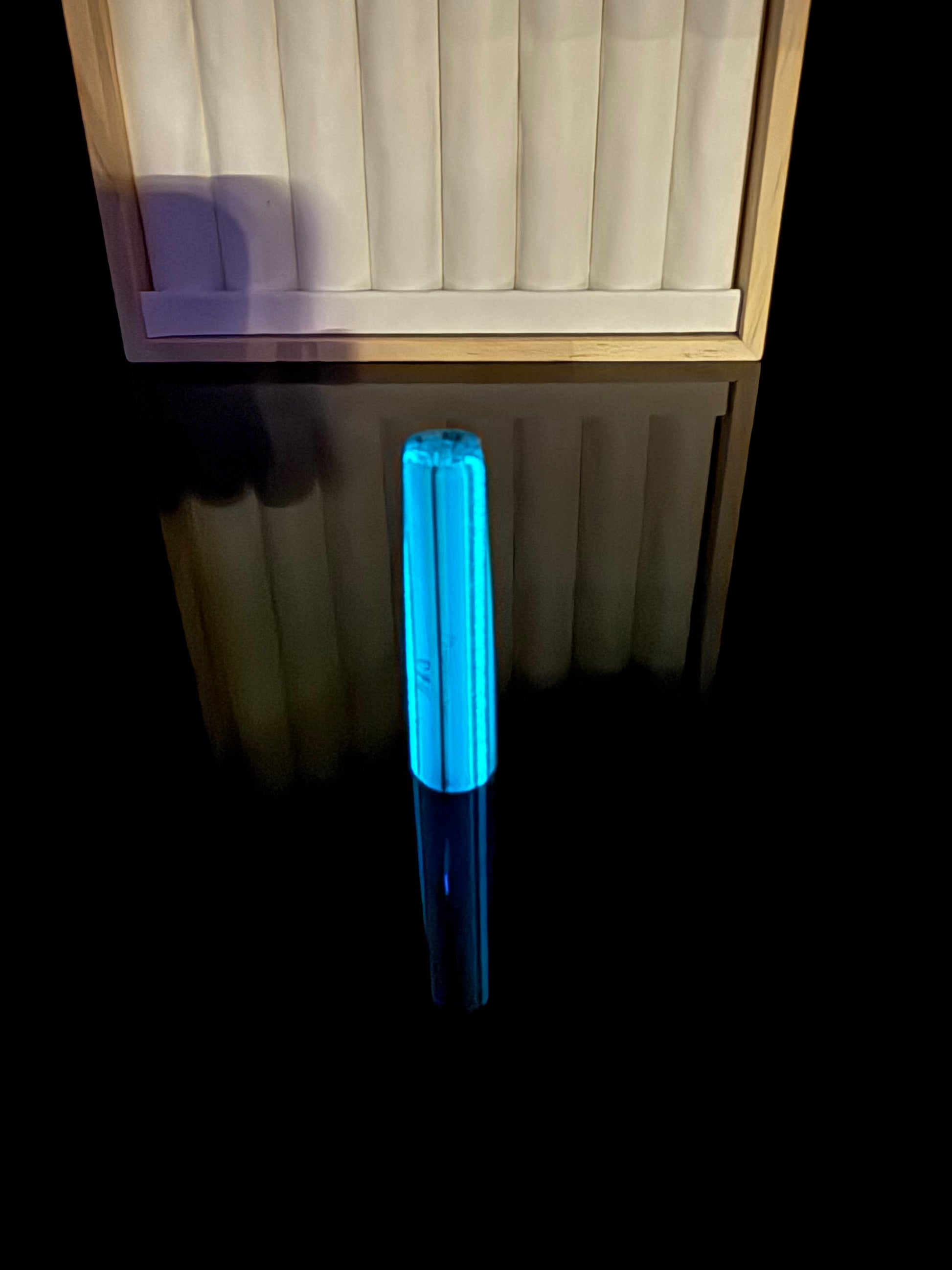 GLOW IN THE DARK GLASS|| TSUNAMI GLOW SUMMERTIME UV || FLAT BILL CONNOISSEUR LUX
 || L || D#03|| Flawless 10/10