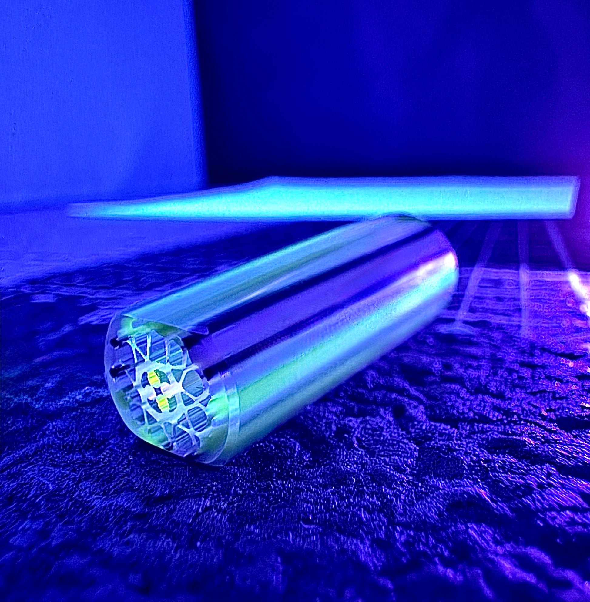 TELE-MAGENTA ION UV || EXECUTIVE LUXURY FLATBILL QUAD || #M0119 || SQUID GAMES 2 of 3