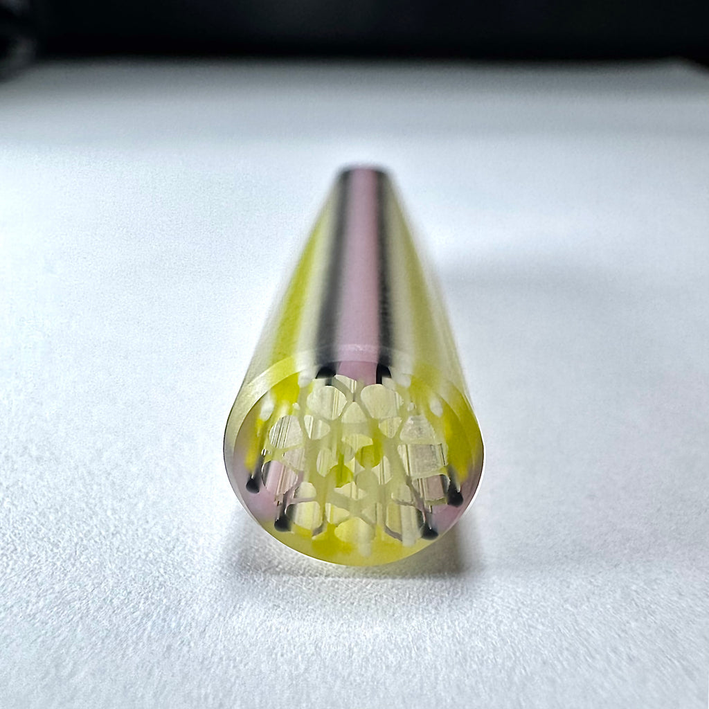 TELE-MAGENTA UV || TRIGON-FACET || #M0120 || SQUID GAMES 1 of 3